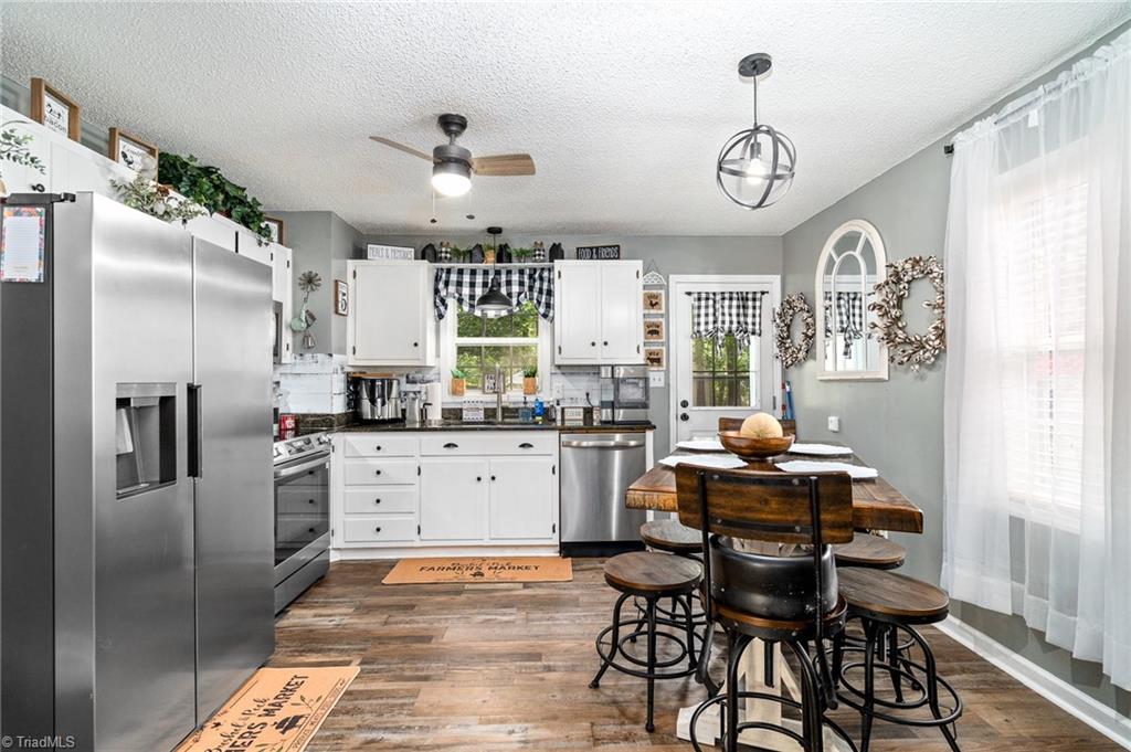 1398 Lacy Hepler Road Thomasville, NC 27360 - Photo 11 of 31 Gallery Image 11