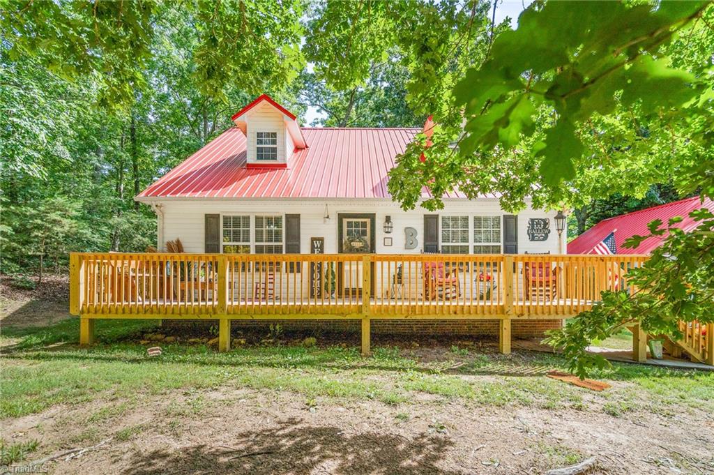 1398 Lacy Hepler Road Thomasville, NC 27360 - Photo 3 of 31 Gallery Image 3