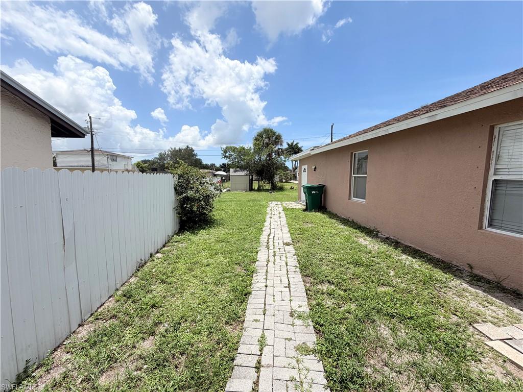 3586 Seagrape Avenue Naples, FL 34104 - Photo 40 of 44