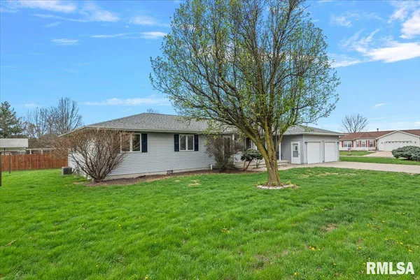 $199,900 | 145 Illini Trail, Virden, IL 62690