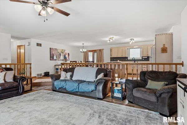 $199,900 | 145 Illini Trail, Virden, IL 62690