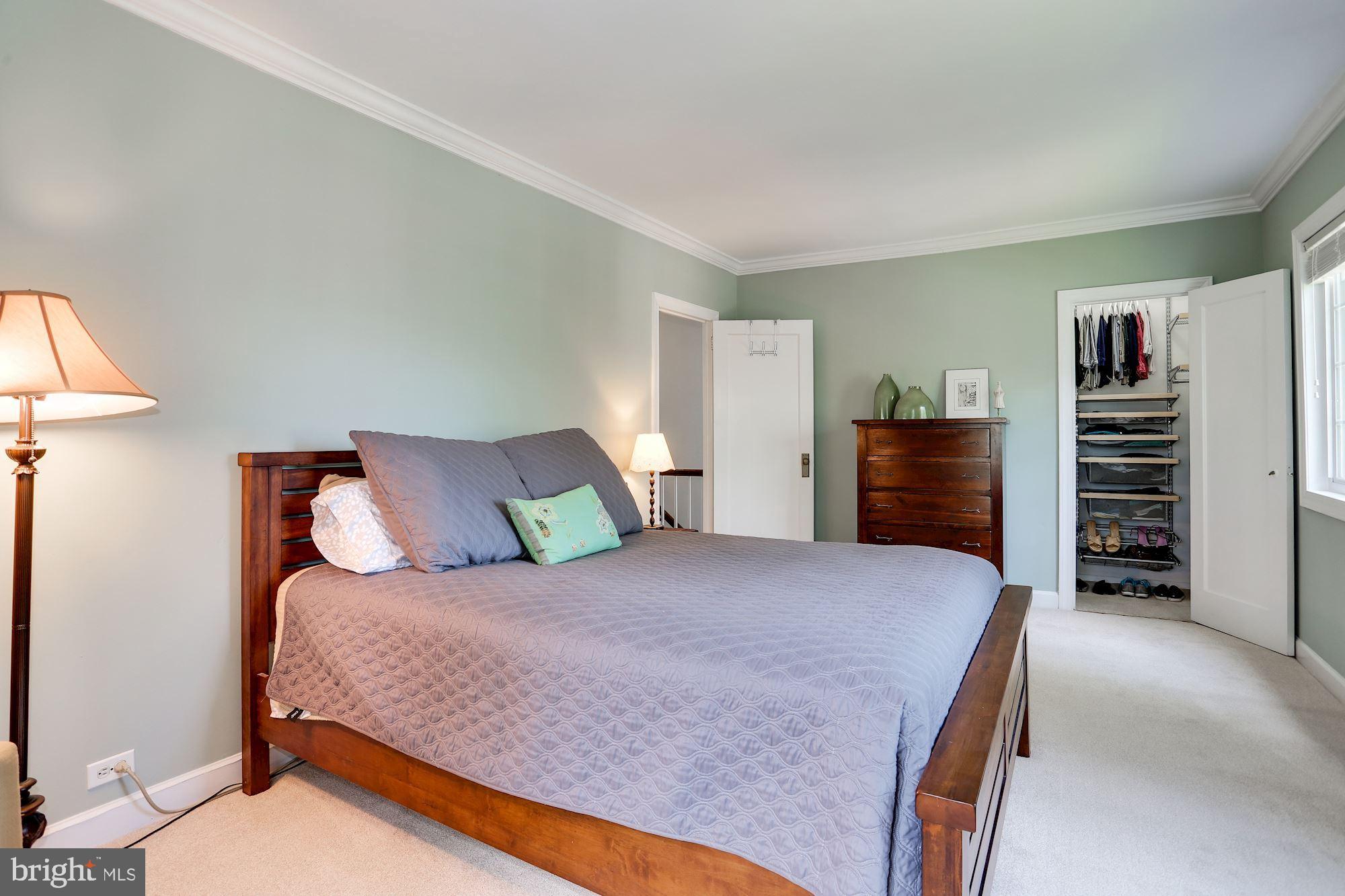 3243 Gunston Road, Unit 104 Alexandria, VA 22302 - Photo 13 of 27 Large bedroom with plush new carpet