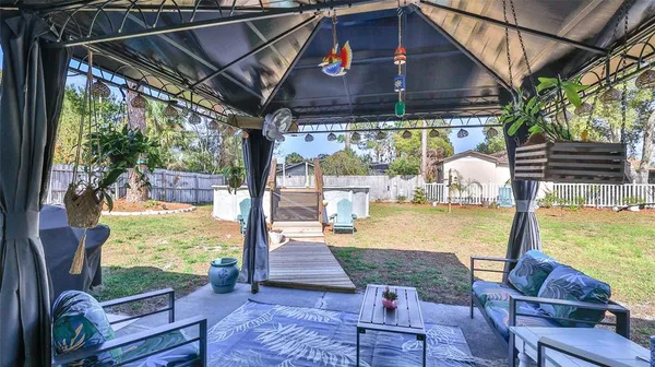 a view of outdoor space