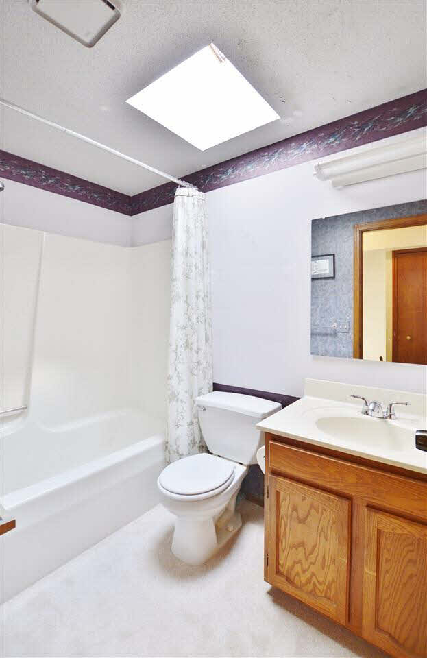 2753 Miller Road Flint, MI 48503 - Photo 16 of 19 21434373-15.JPG