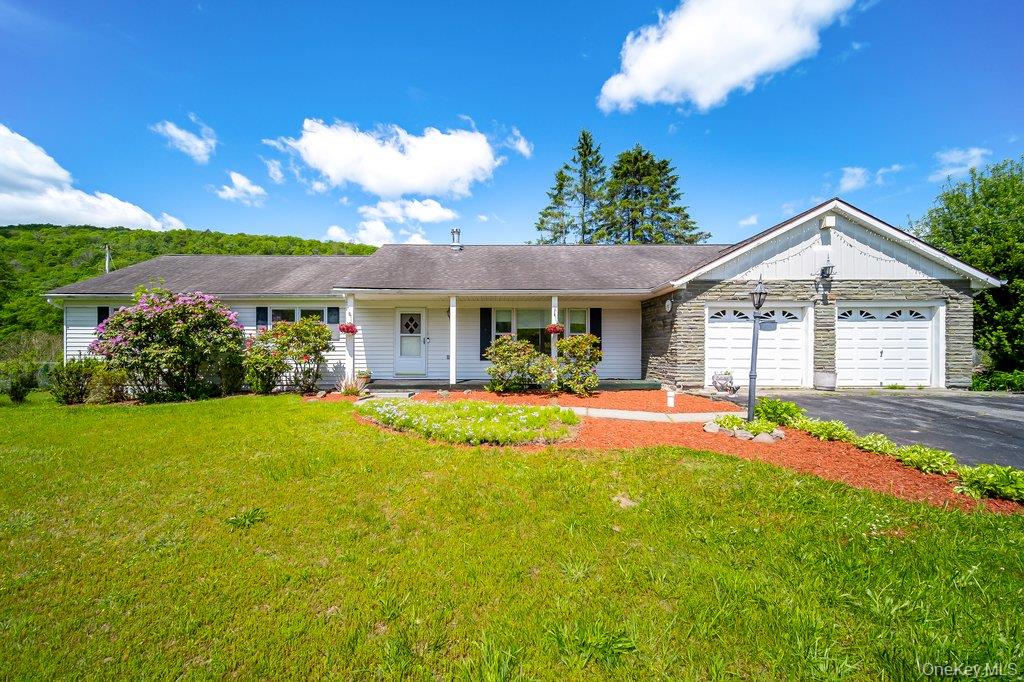 253 Rockland Road Roscoe, NY 12776 - Photo 2 of 31
