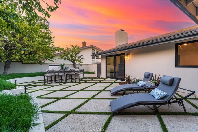 $3,495,000 | 35 Beachcomber Drive, Corona del Mar, CA 92625