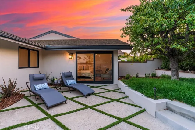 $3,495,000 | 35 Beachcomber Drive, Corona del Mar, CA 92625