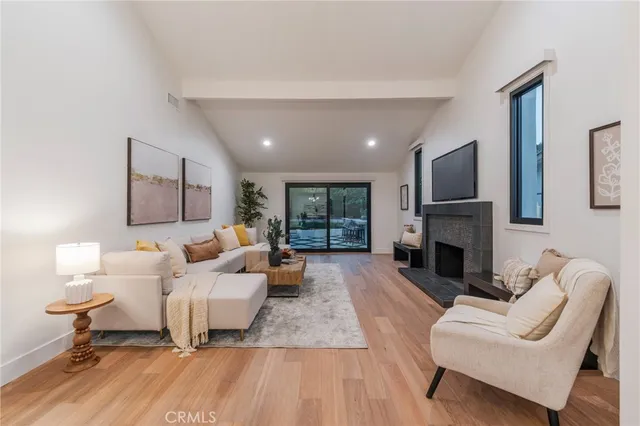 $3,495,000 | 35 Beachcomber Drive, Corona del Mar, CA 92625