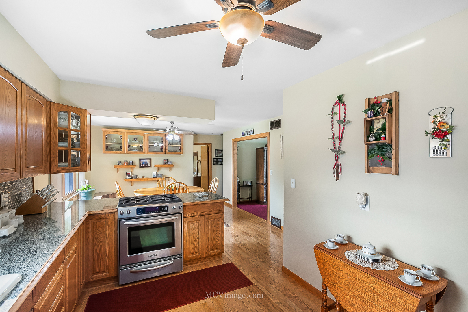 819 Read Street Lockport, IL 60441 - Photo 11 of 31 Gallery Image 11