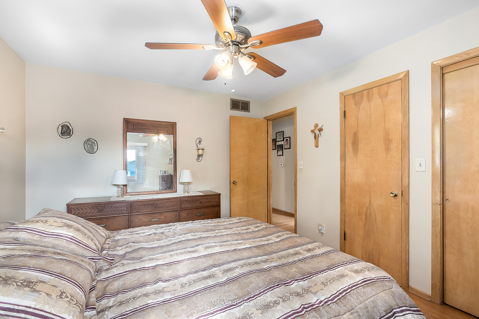 819 Read Street Lockport, IL 60441 - Photo 15 of 31 Gallery Image 15