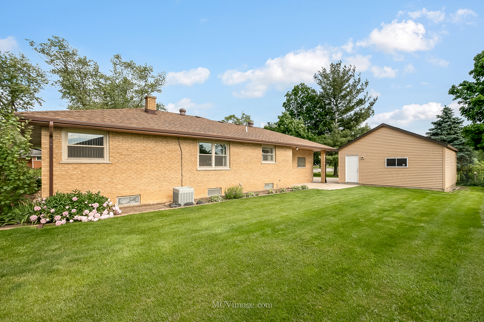 819 Read Street Lockport, IL 60441 - Photo 26 of 31 Gallery Image 26