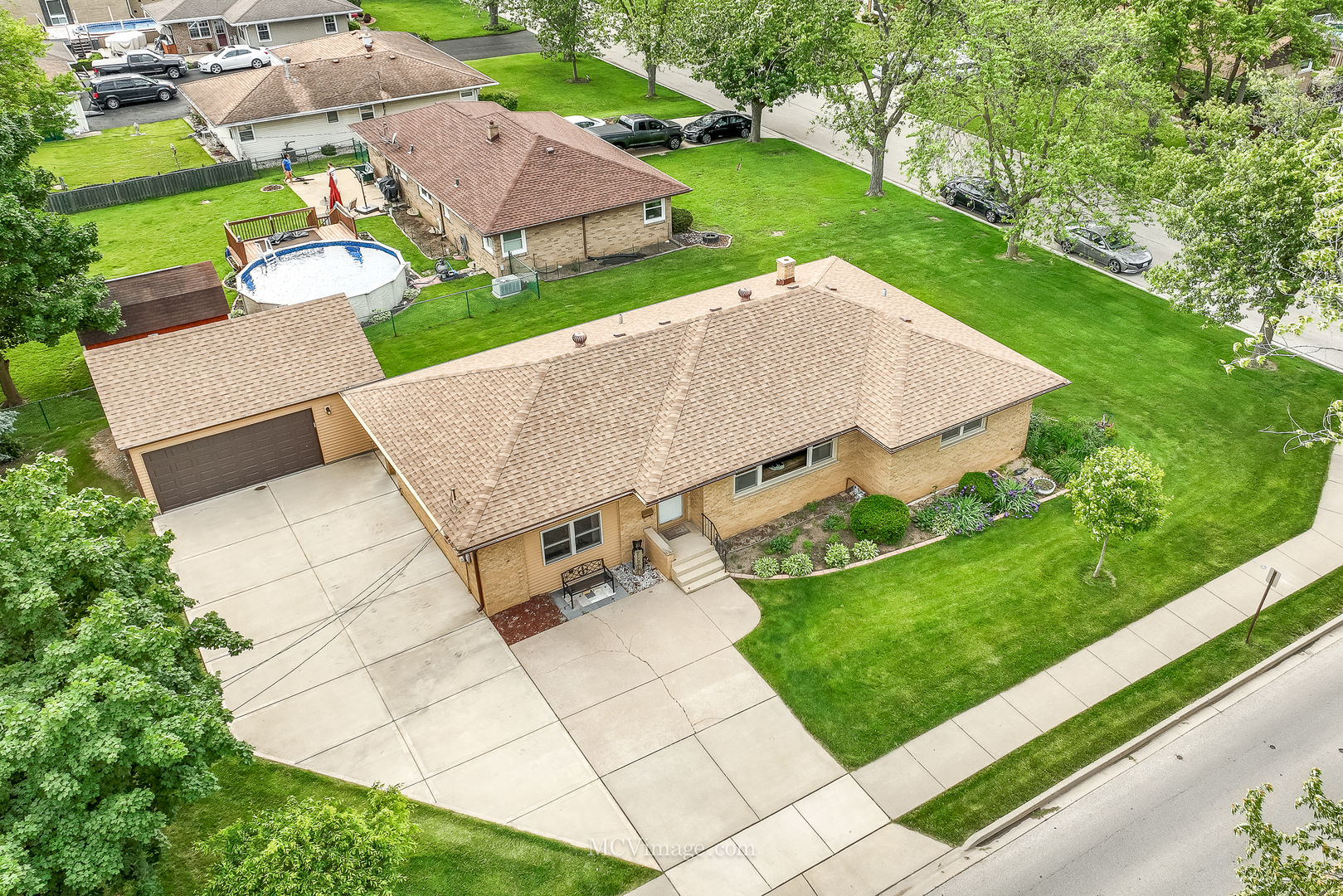 819 Read Street Lockport, IL 60441 - Photo 3 of 31 Gallery Image 3