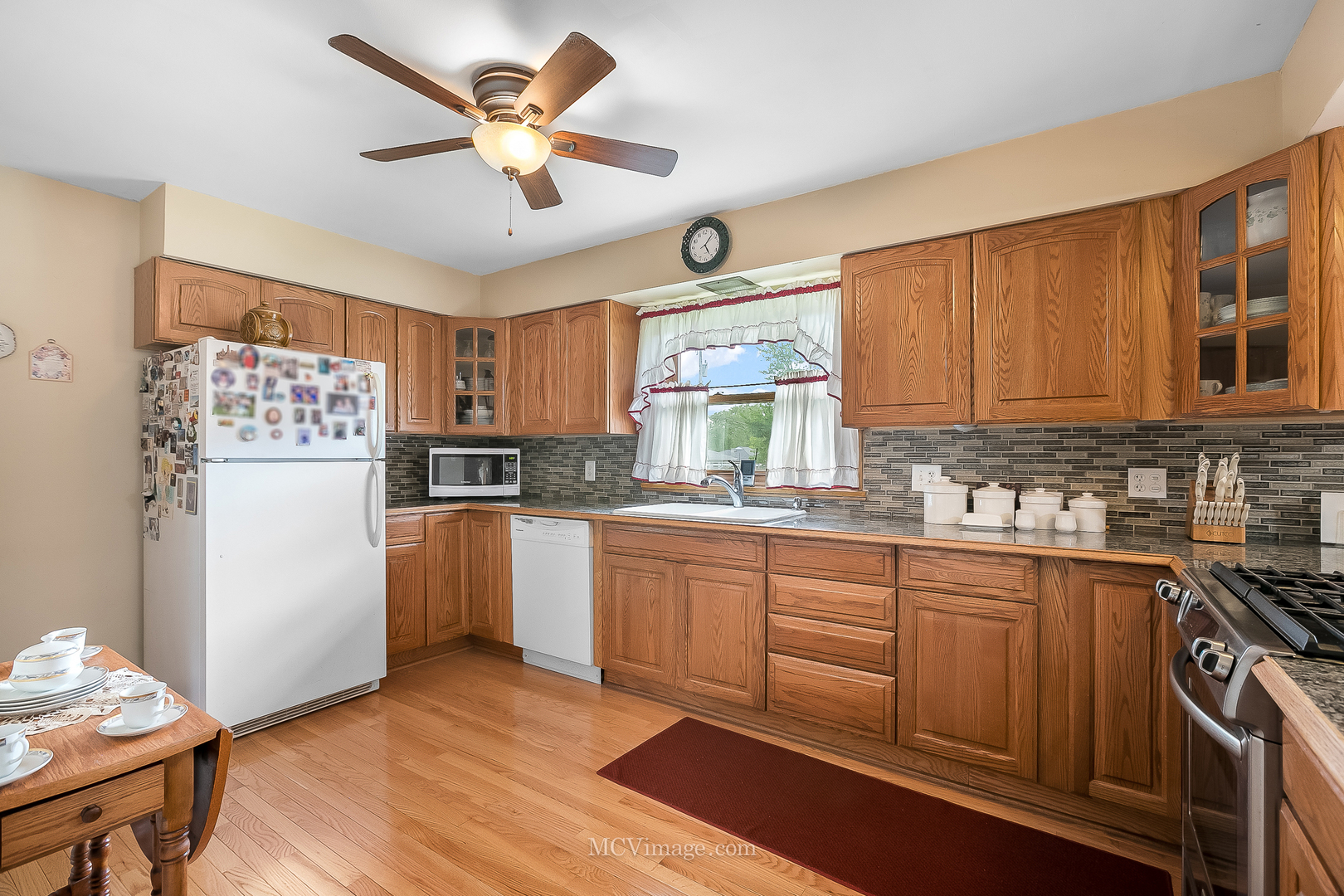 819 Read Street Lockport, IL 60441 - Photo 10 of 31 Gallery Image 10