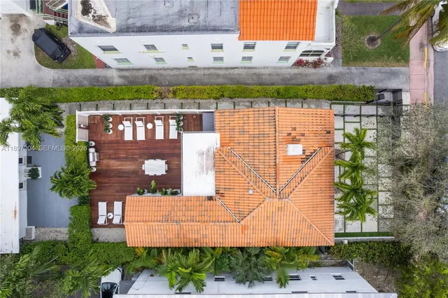 $14,500 | 1544 Michigan Avenue, Miami Beach, FL 33139