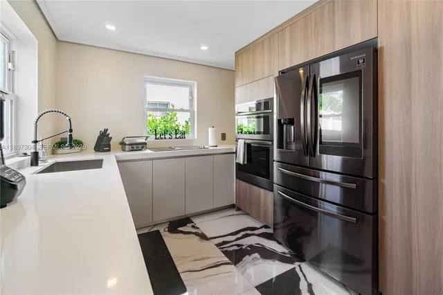 $14,900 | 1544 Michigan Avenue, Miami Beach, FL 33139