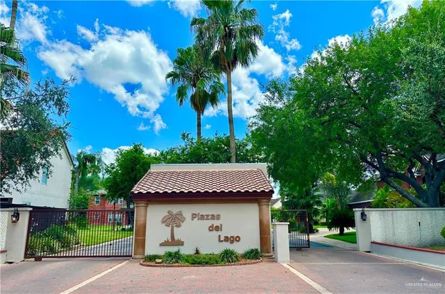 $525,000 | 3508 Plazas Del Lago Drive, Edinburg, TX 78539