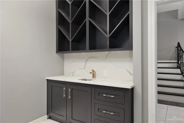 a close up view of washer and dryer