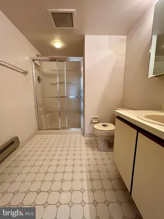 $2,200 | 800 Avondale Road, Unit I2O, Wallingford, PA 19086