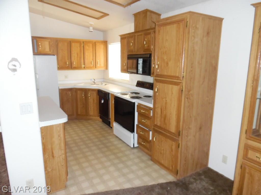 2820 Retread Road Pahrump, NV 89048 - Photo 6 of 30 Gallery Image 6