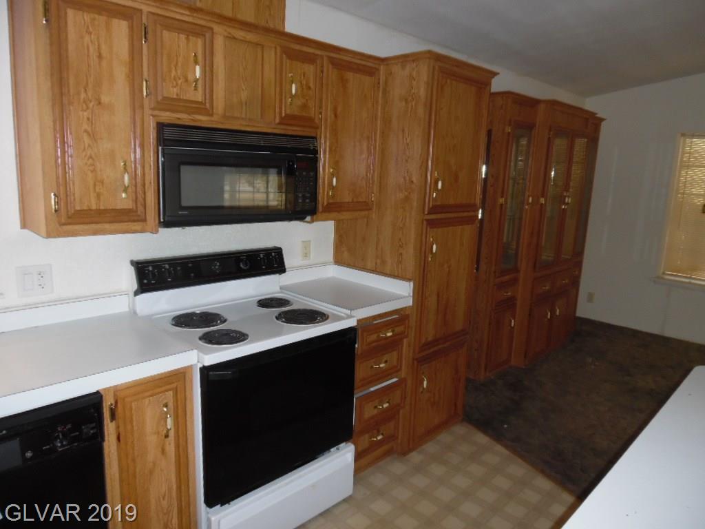 2820 Retread Road Pahrump, NV 89048 - Photo 8 of 30 Gallery Image 8