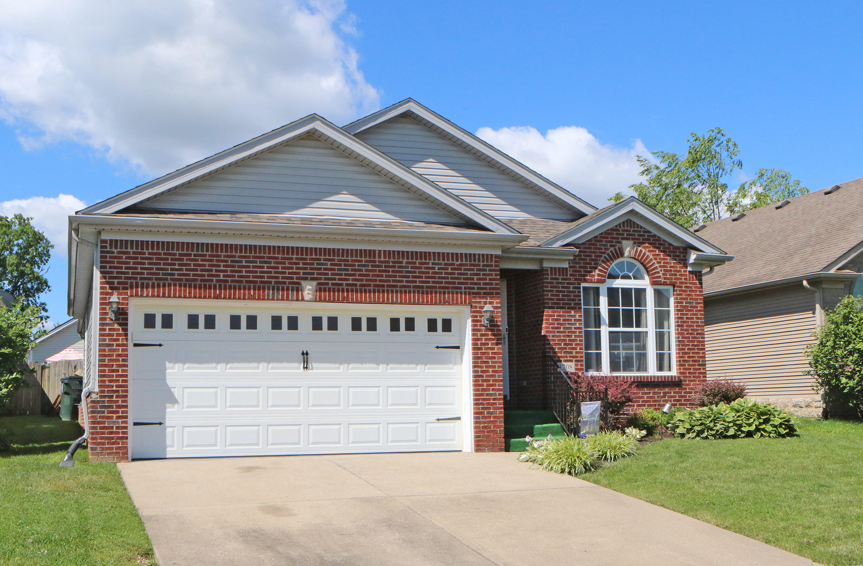 3208 Toll Gate Road Lexington, KY 40509 - Photo 3 of 24 2