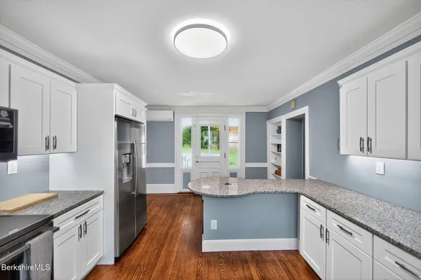 $464,000 | 103 Holmes Road, Hinsdale, MA 01235