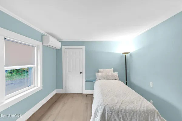 $464,000 | 103 Holmes Road, Hinsdale, MA 01235