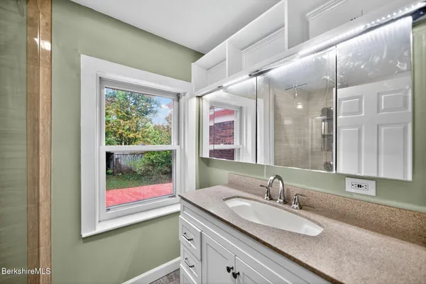 $464,000 | 103 Holmes Road, Hinsdale, MA 01235