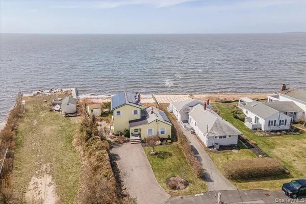 $849,000 | 2 Shore Road, East Patchogue, NY 11772