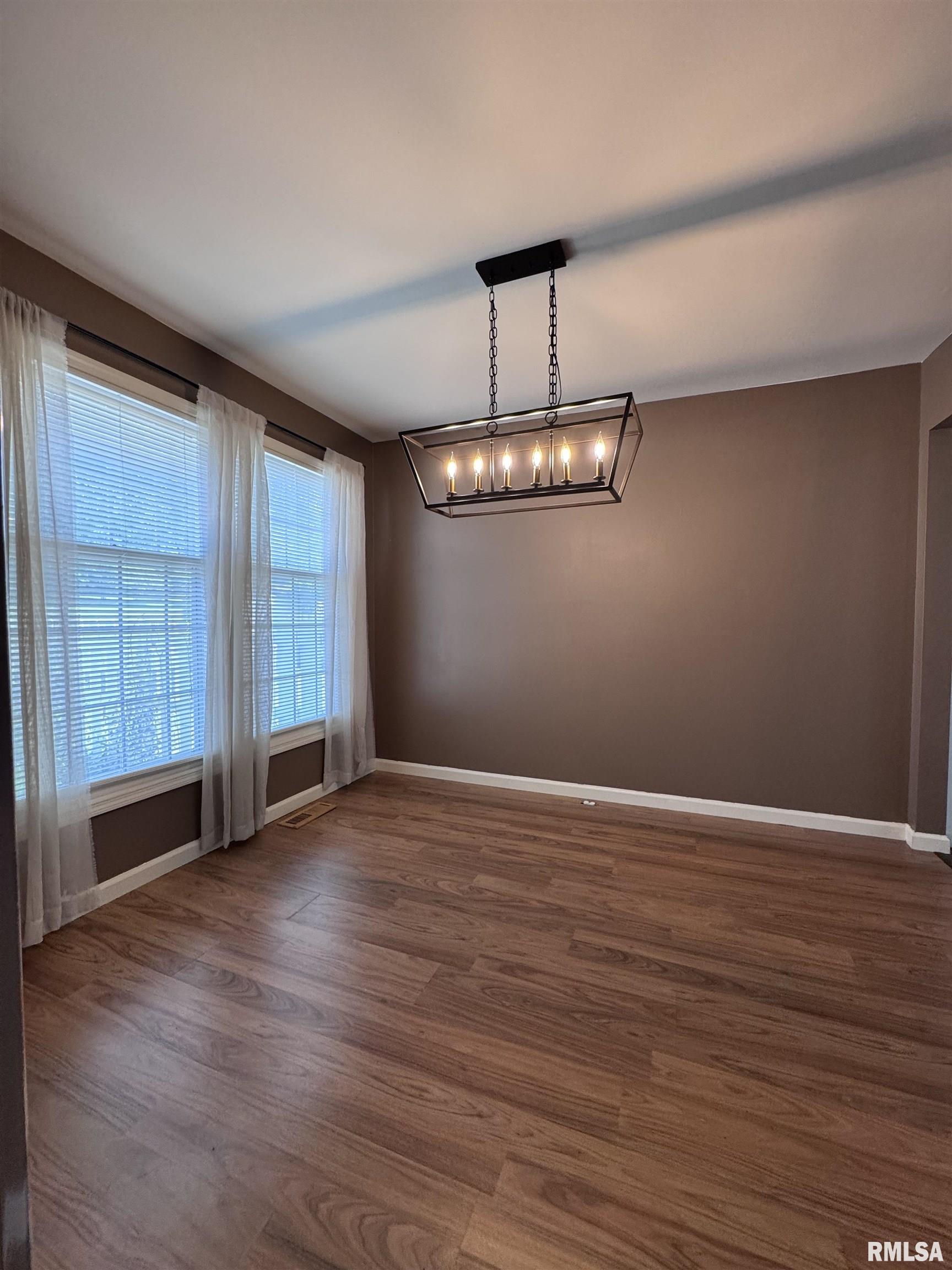 25 South Yorktown Road Macomb, IL 61455 - Photo 10 of 33 Gallery Image 10