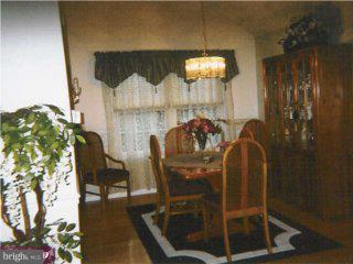 2 London Road Burlington, NJ 08016 - Photo 2 of 6