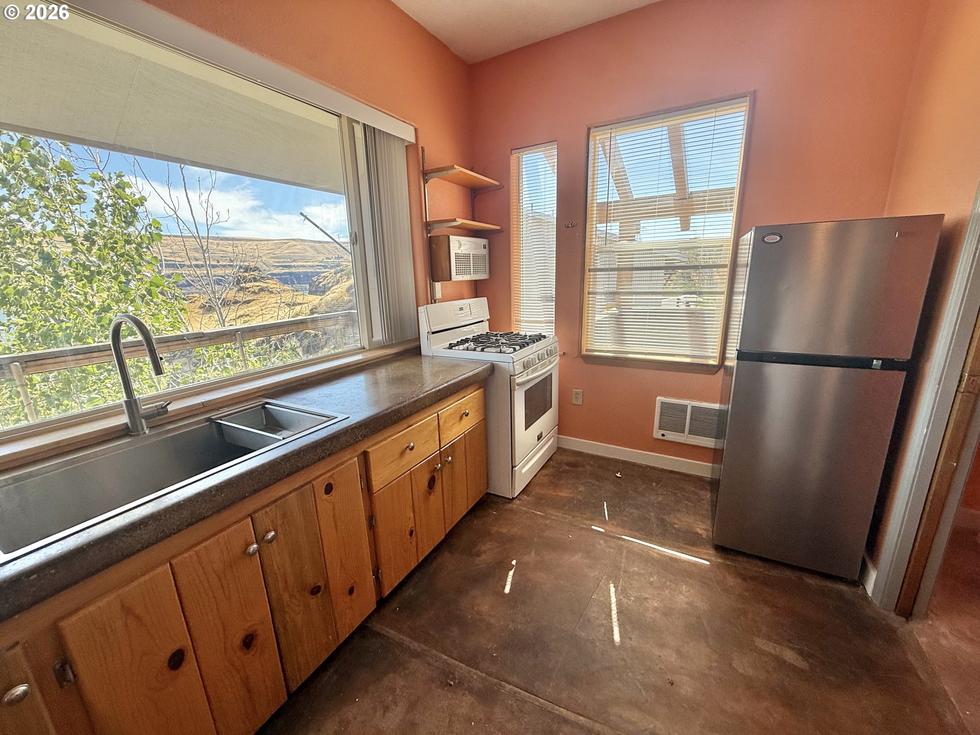 376 Fall Bridge Road Wishram, WA 98673 - Photo 12 of 24 Gallery Image 12