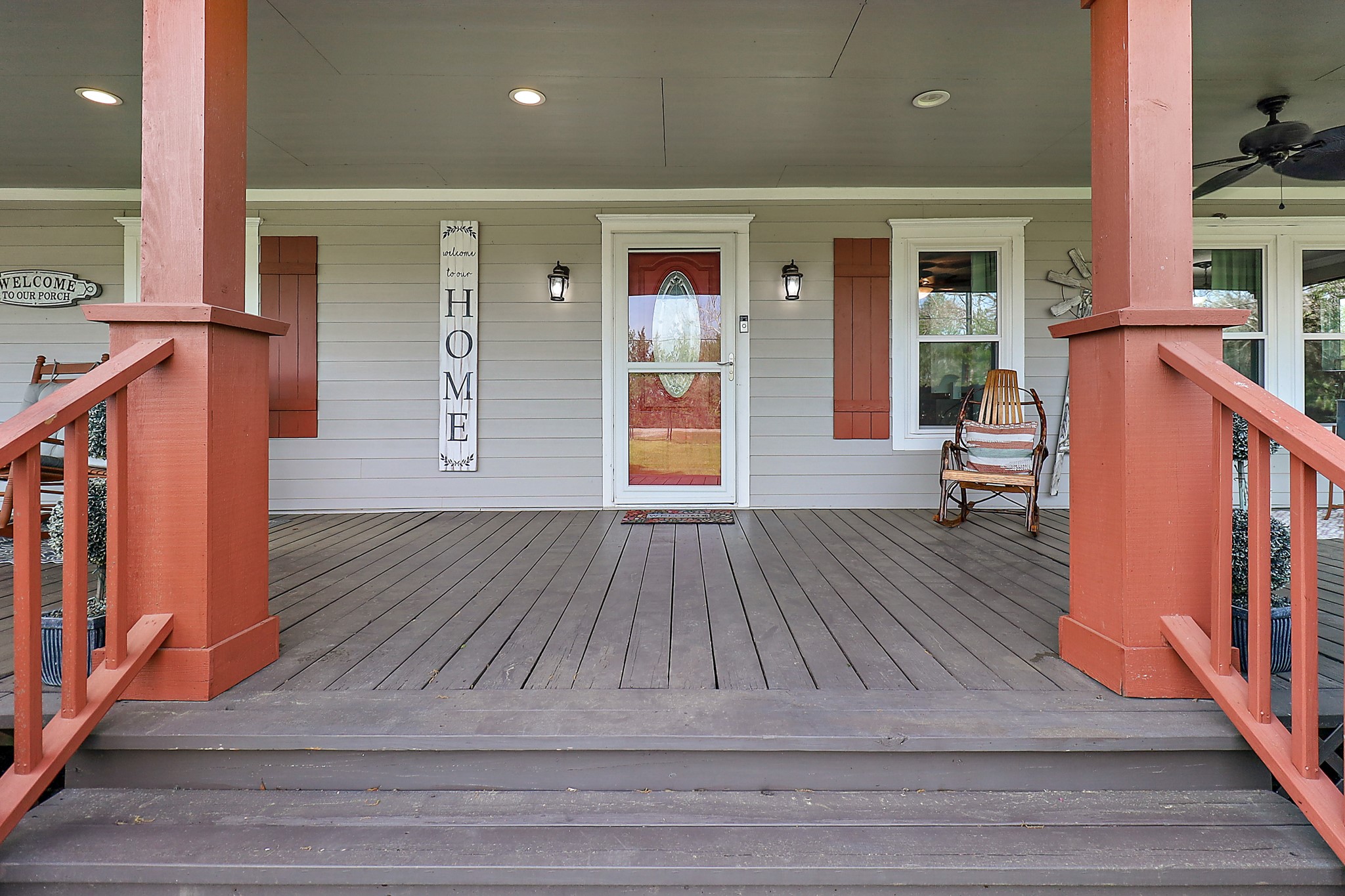 15321 Lindstrom Road Crosby, TX 77532 - Photo 4 of 50 a room with wooden floor and furniture