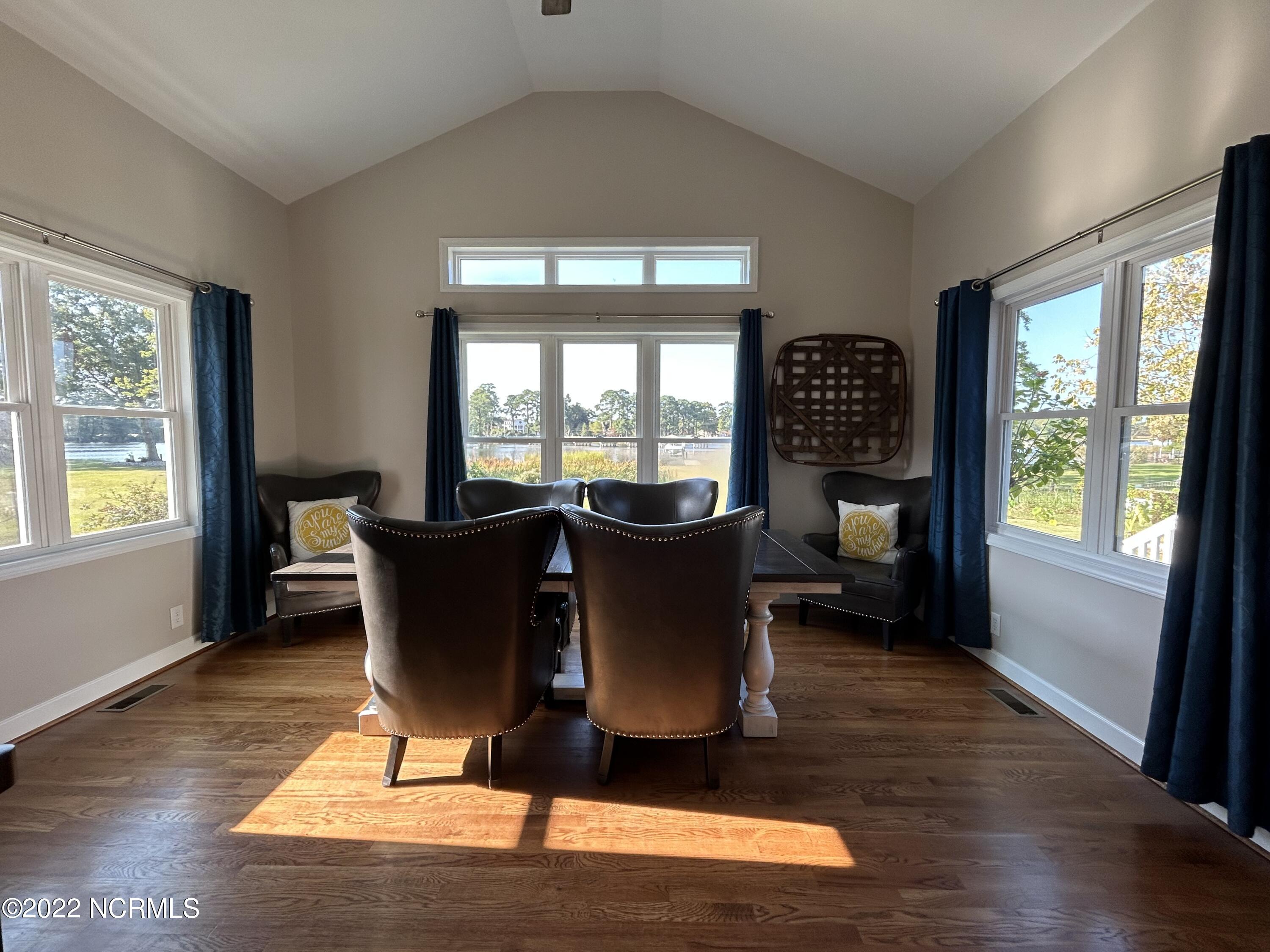 111 Heron Lane Bath, NC 27808 - Photo 7 of 34 Dining room