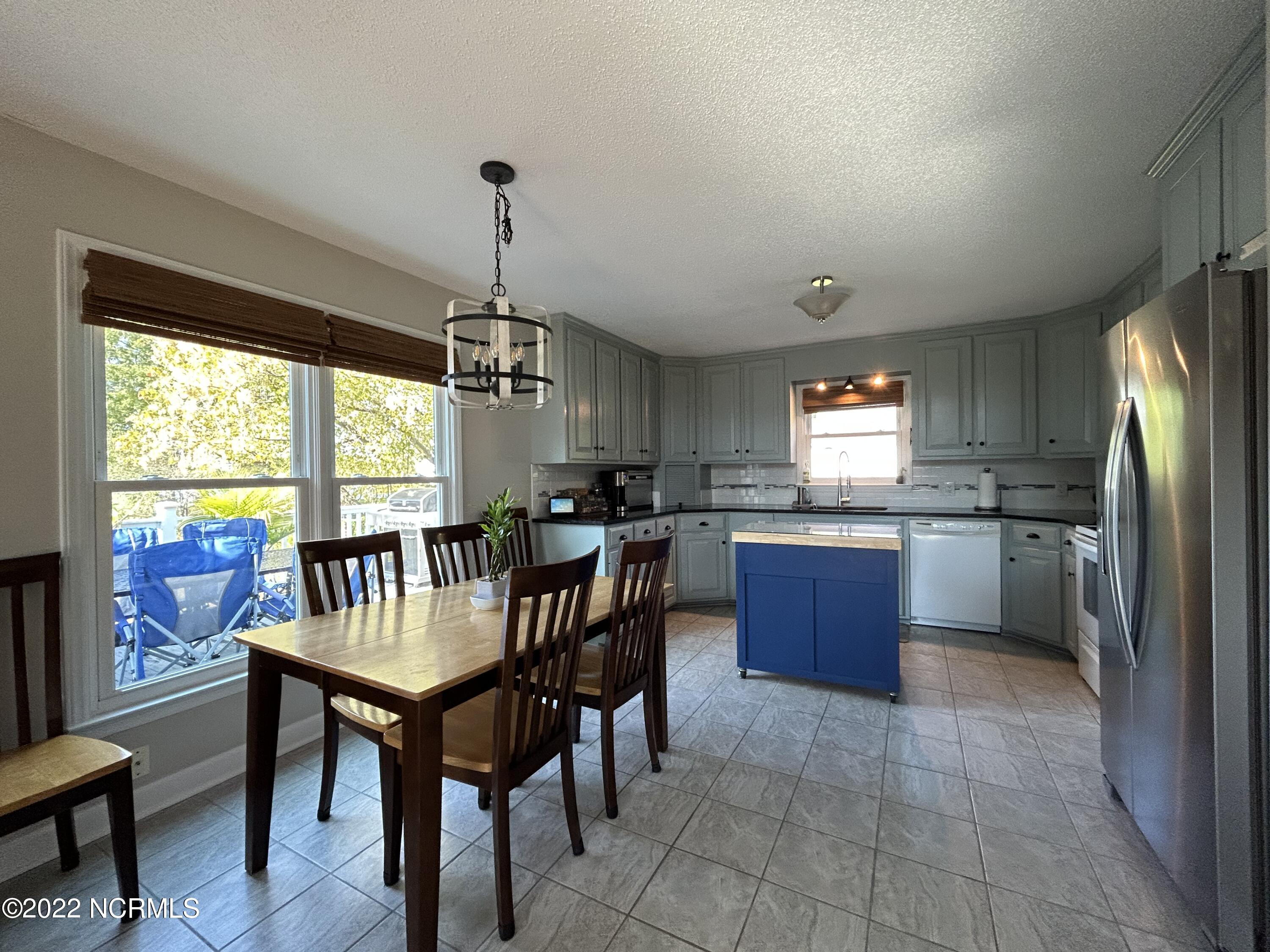 111 Heron Lane Bath, NC 27808 - Photo 8 of 34 Kitchen