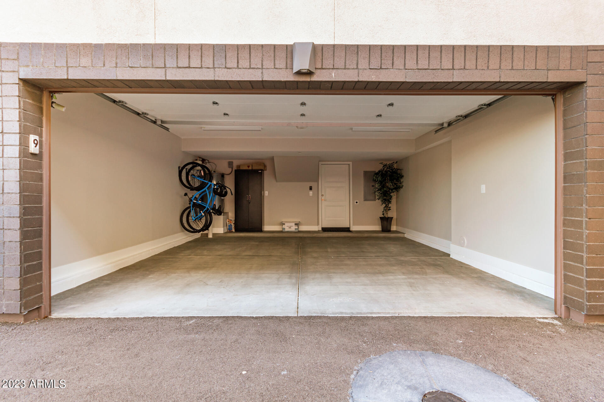 7550 East Osborn Road, Unit 1009 Scottsdale, AZ 85251 - Photo 34 of 39 a view of a garage