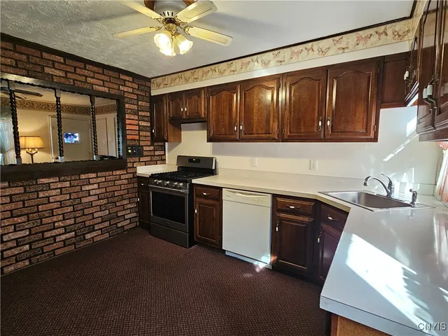 $220,000 | 18 Walnut Drive, Whitestown, NY 13492