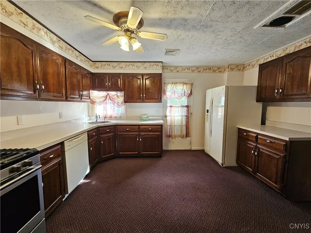 $220,000 | 18 Walnut Drive, Whitestown, NY 13492