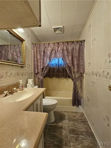 $220,000 | 18 Walnut Drive, Whitestown, NY 13492