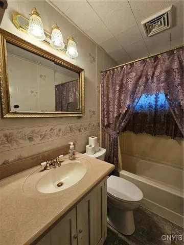 $220,000 | 18 Walnut Drive, Whitestown, NY 13492