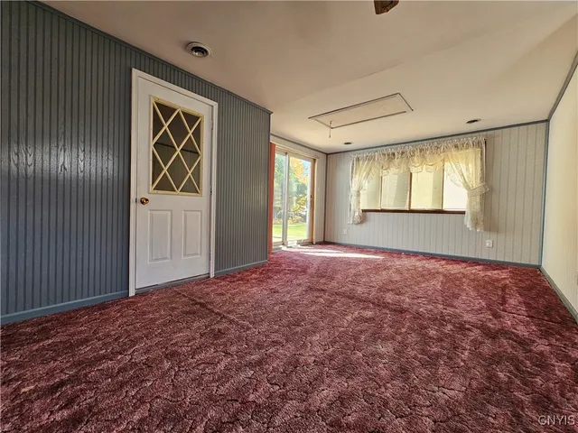 $220,000 | 18 Walnut Drive, Whitestown, NY 13492