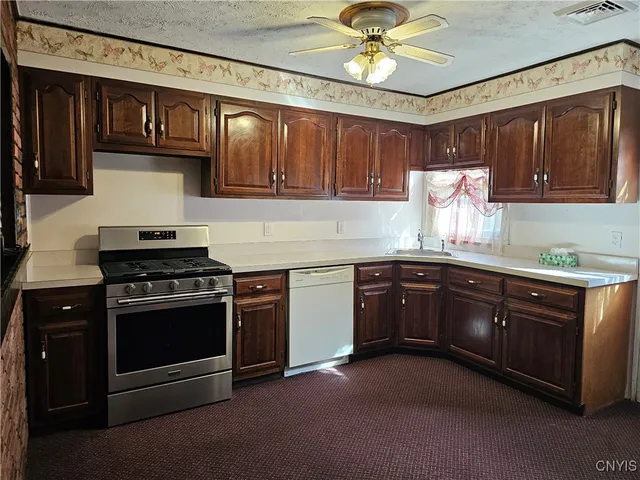 $220,000 | 18 Walnut Drive, Whitestown, NY 13492