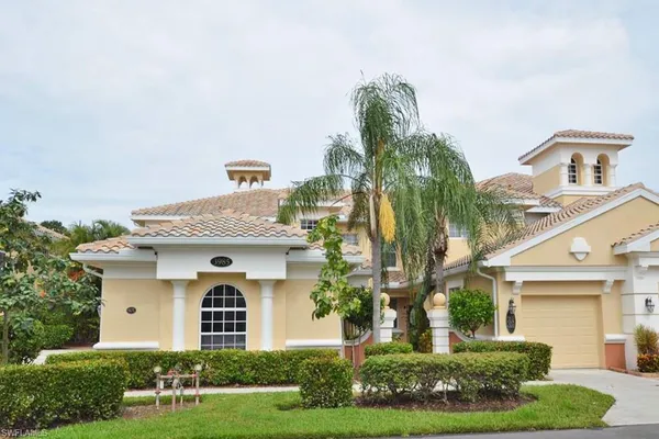 $5,795 | 3985 Deer Crossing Court, Unit 201, Naples, FL 34114