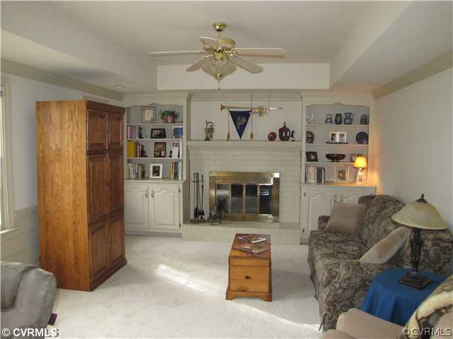 3037 Sable Road Henrico, VA 23233 - Photo 4 of 12 Den/Family/Great Room