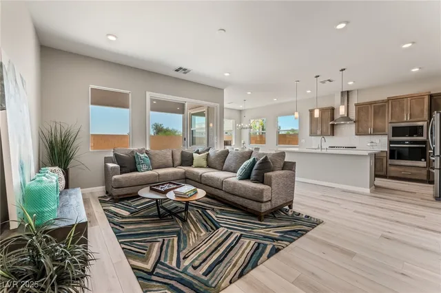 $839,990 | 6312 Zephyr Peak Court, Las Vegas, NV 89149