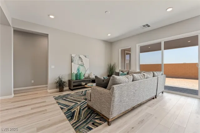 $839,990 | 6312 Zephyr Peak Court, Las Vegas, NV 89149