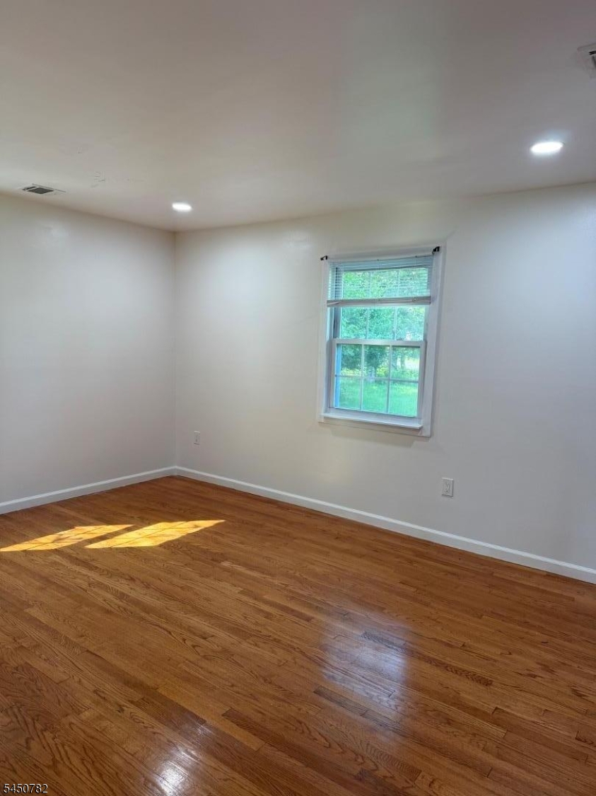 68 Ellison Road Somerset, NJ 08873 - Photo 7 of 19 Gallery Image 7