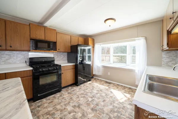 $150,000 | 14249 Heffron Road Northeast, Belding, MI 48809