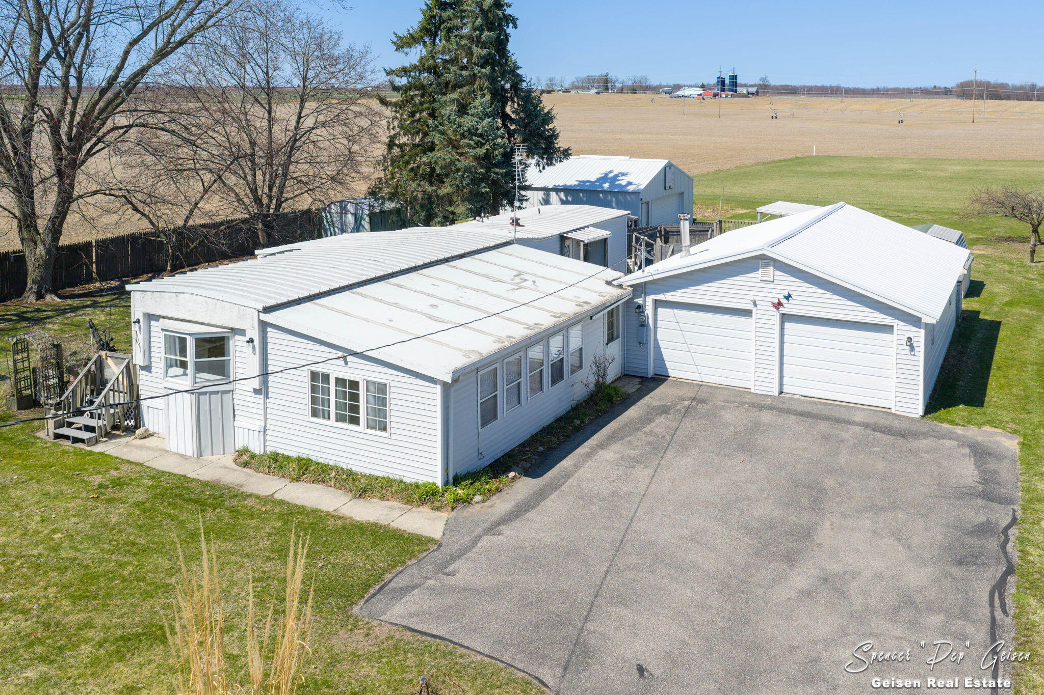 14249 Heffron Road Northeast Belding, MI 48809 - Photo 3 of 58 1-web-or-mls-14249 Heffron Rd NE, Beldin