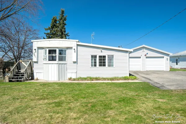 $150,000 | 14249 Heffron Road Northeast, Belding, MI 48809